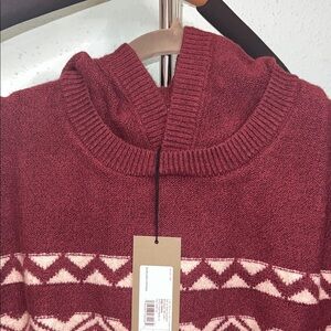 Goodfellow & Co Burgundy Crewneck Sweater